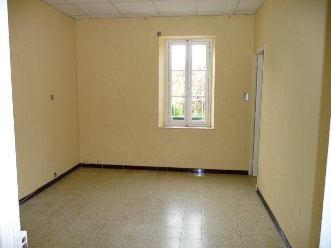 Location APPARTEMENT T3 F3 DANS VILLA COUR CALME SAINT MITRE MARSEILLE 13EME 13013 13