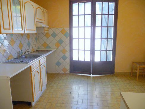 Location VILLA T4 ALLAUCH DANS LOTISSEMENT- 300m² DE TERRAIN - PROCHE COMMODITES ET VILLAGE