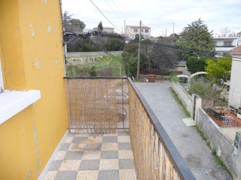 Location Appartement T3 MARSEILLE 13EME ST MITRE A LOUER - DANS PETIT IMMEUBLE ANCIEN - 1ER ET DERNIER ETAGE -  AU CALME