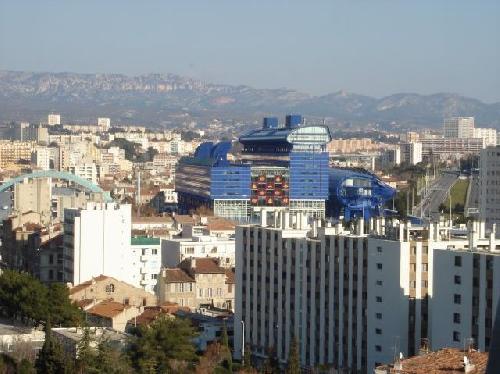 Location studio marseille 4eme les chartreux