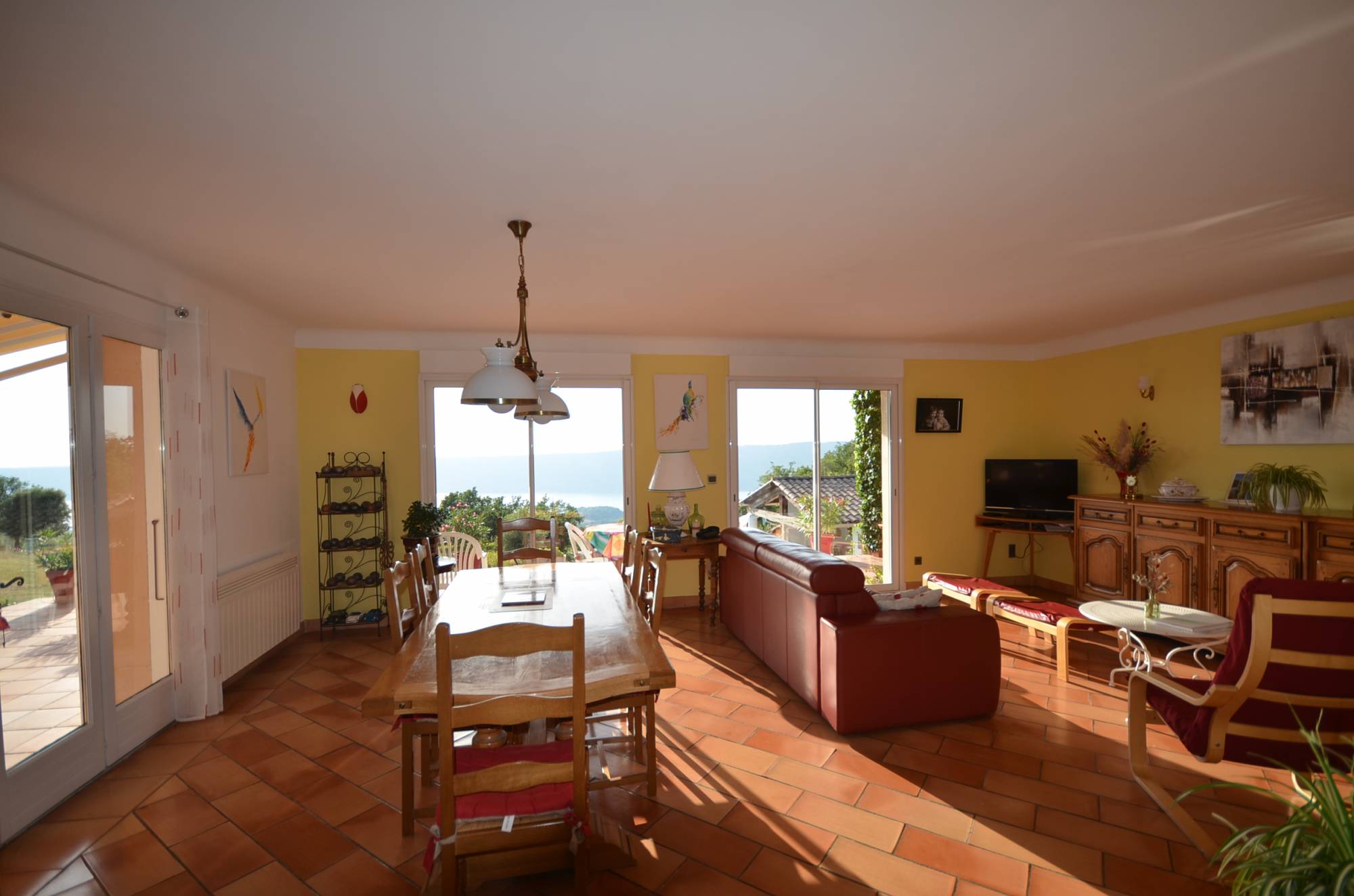 Vente PROPRIETE AIGUINES - VUE IMPRENABLE SUR LE LAC... T4 AIGUINES
