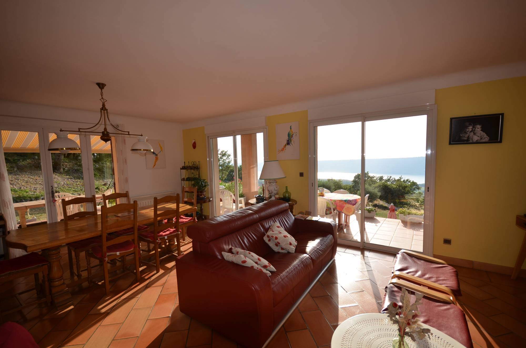 Vente PROPRIETE AIGUINES - VUE IMPRENABLE SUR LE LAC... T4 AIGUINES