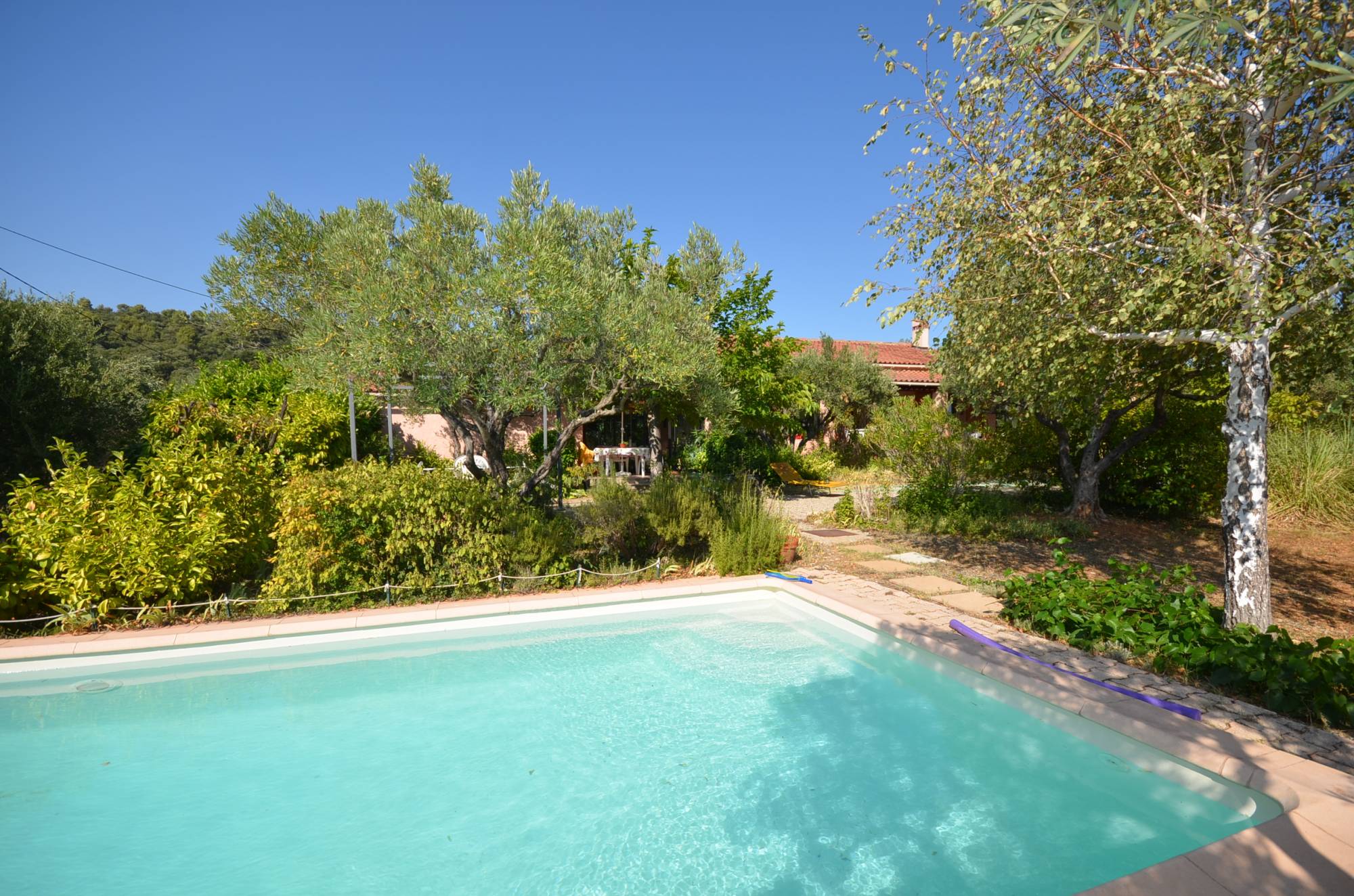 Vente Villa T4 + T2 indépendant, 144 m² habitables T6 AUPS