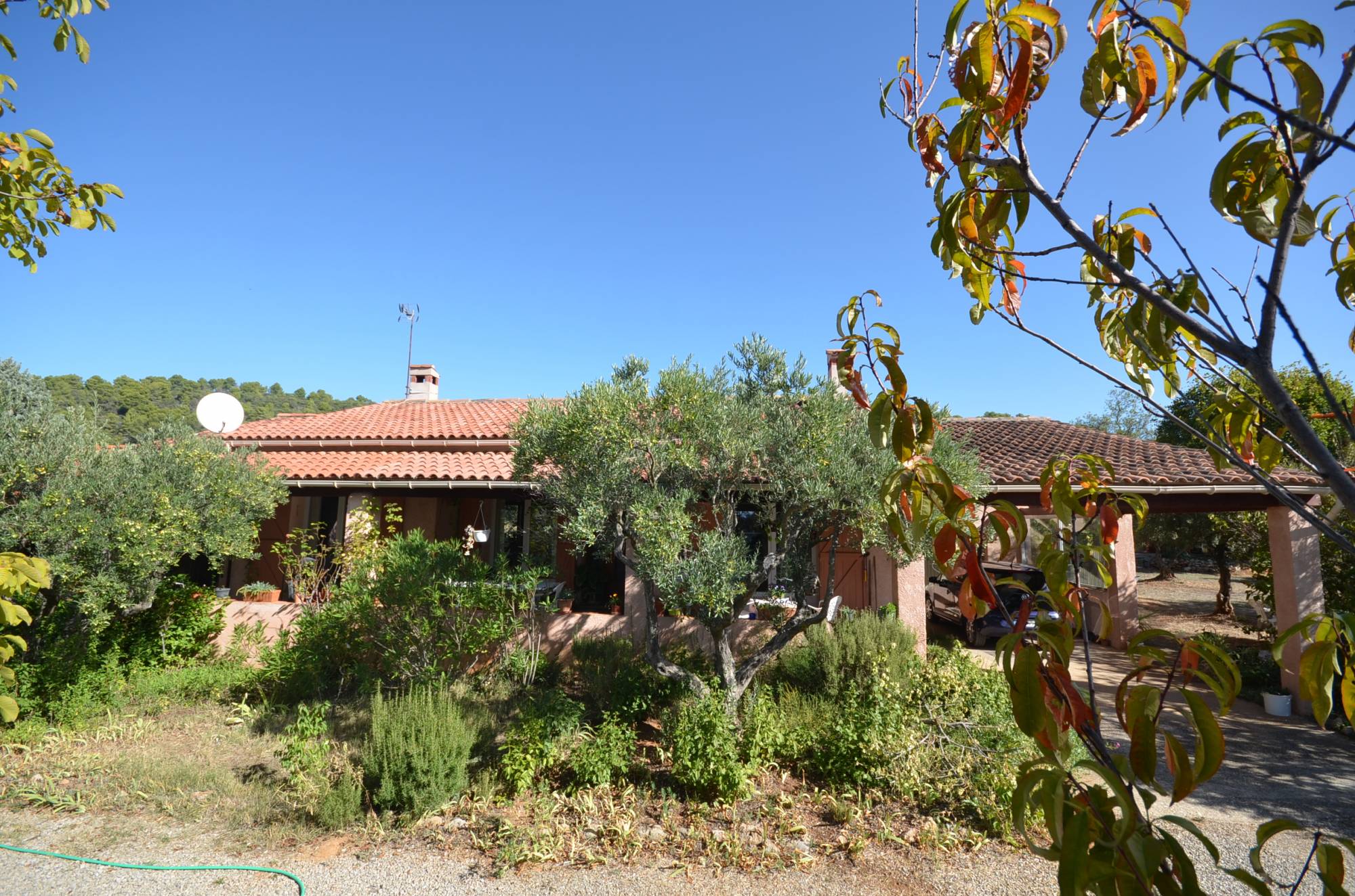 Vente Villa T4 + T2 indépendant, 144 m² habitables T6 AUPS