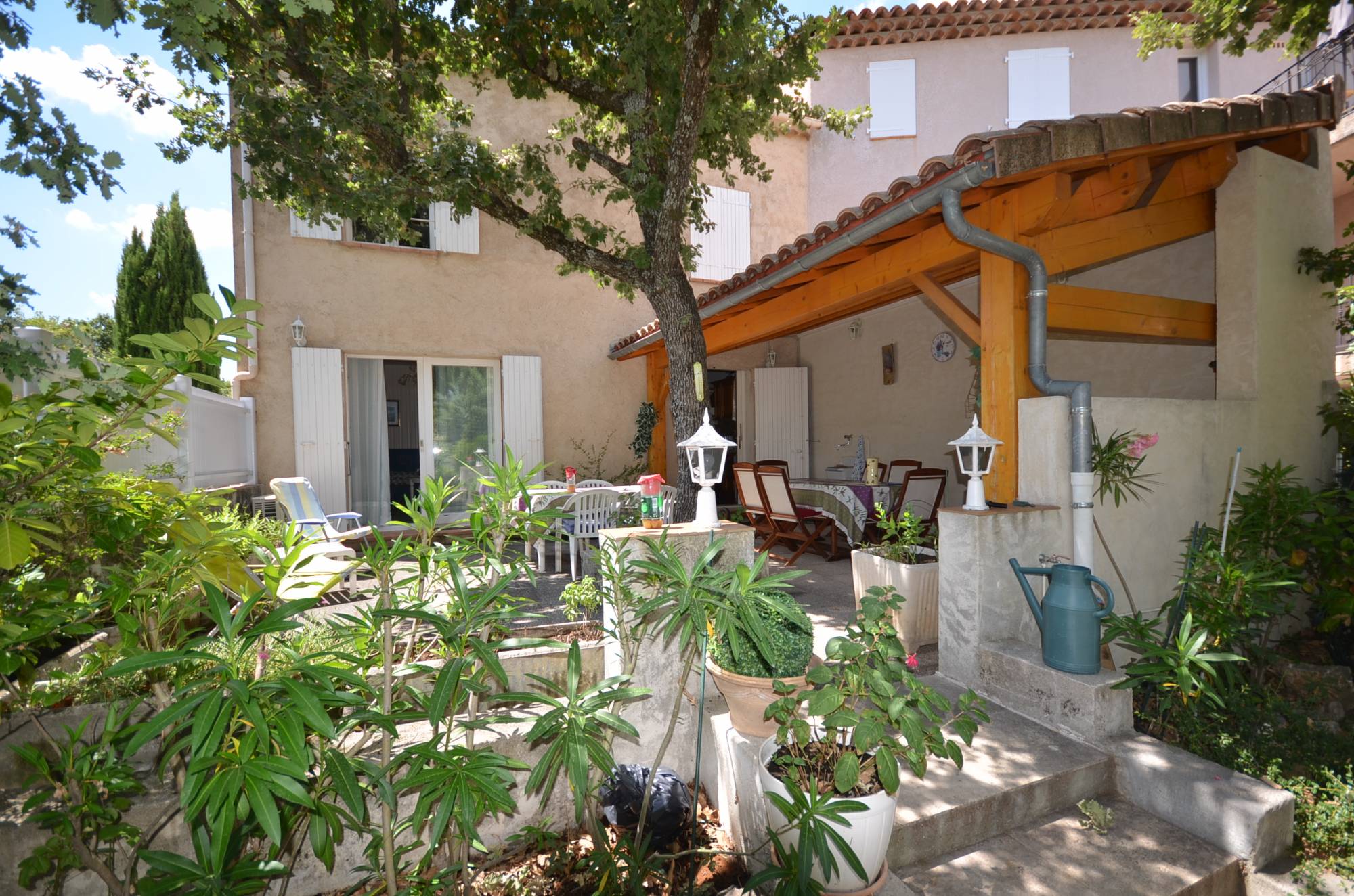 Vente VILLA 3 APPARTEMENTS IDEAL LOCATION GITES LES SALLES SUR VERDON
