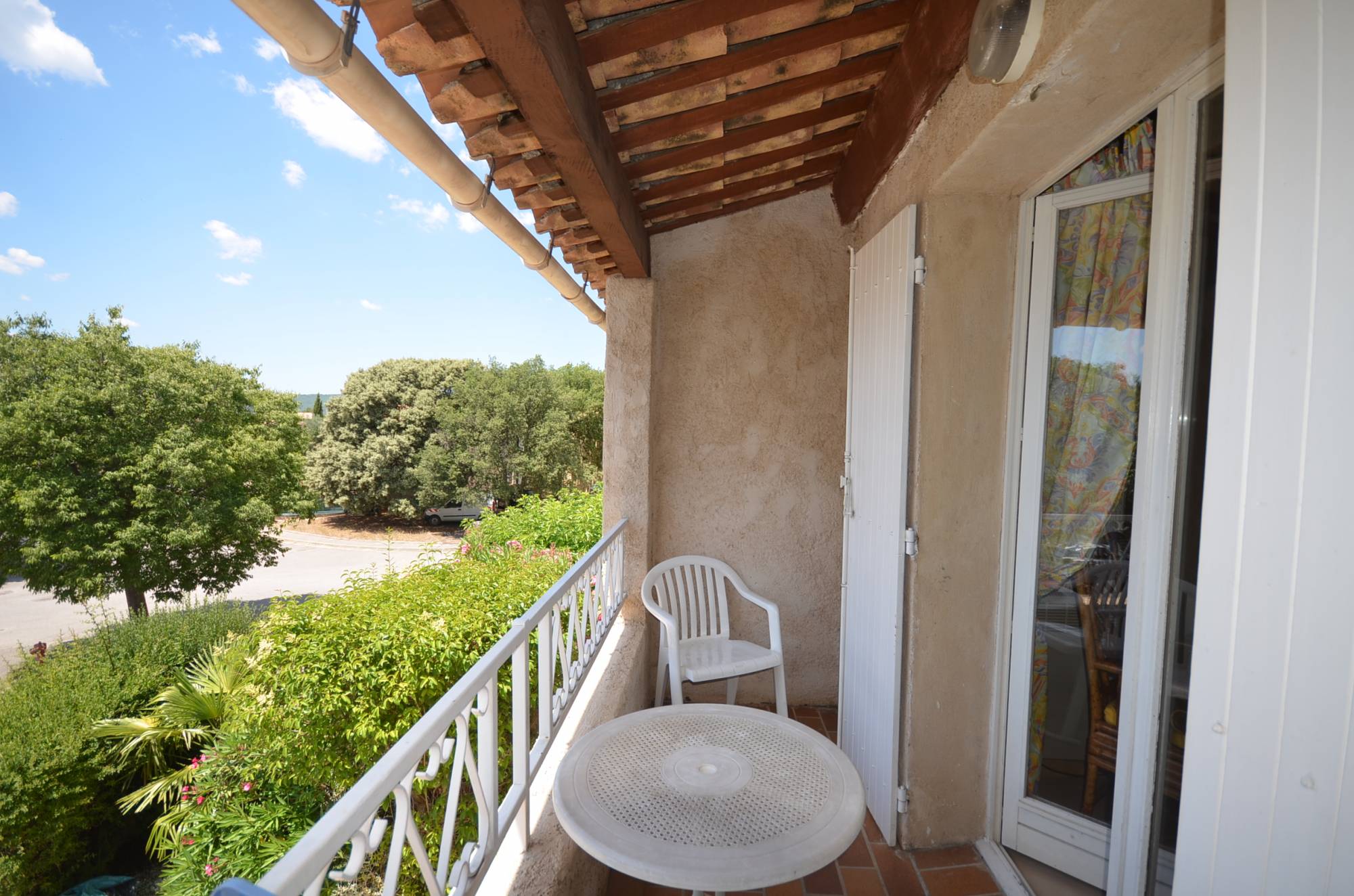 Vente APPARTEMENT T2 - 5MN À PIED DES PLAGES ET COMMERCES  LES SALLES SUR VERDON