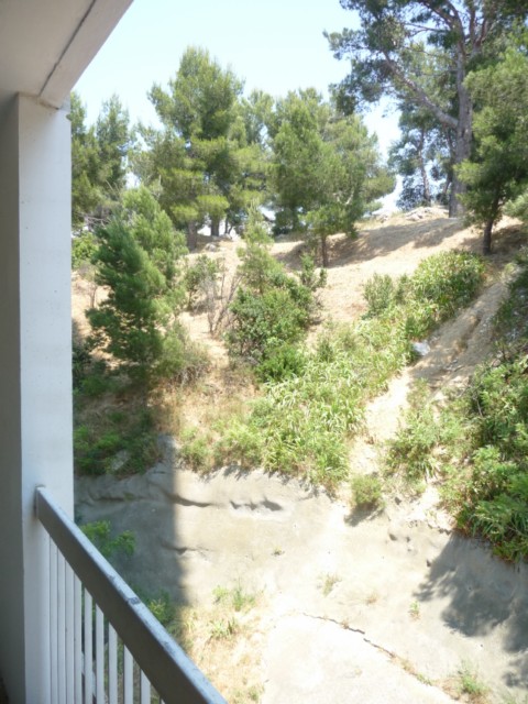 Location Appartement T4 Marseille 13013 DANS RESIDENCE APPARTEMENT T4 DE 77 M² AU 3EME ETAGE AVEC ASCENSEUR
