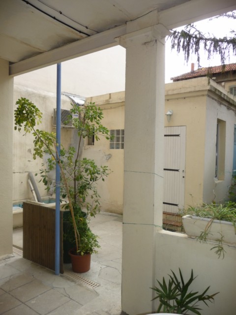 Location APPARTEMENT MEUBLE T2 MARSEILLE 10EME IDEAL ETUDIANT - PROX. FACULTE  - TERRASSE