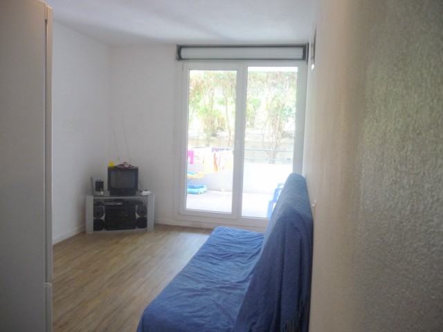 Location Appartement T1 MARSEILLE 14EME LE MERLAN DANS RESIDENCE FERMEE - PROCHE DES FACULTES - TERRASSE - POSSIBILITE GARAGE EN SOUS SOL
