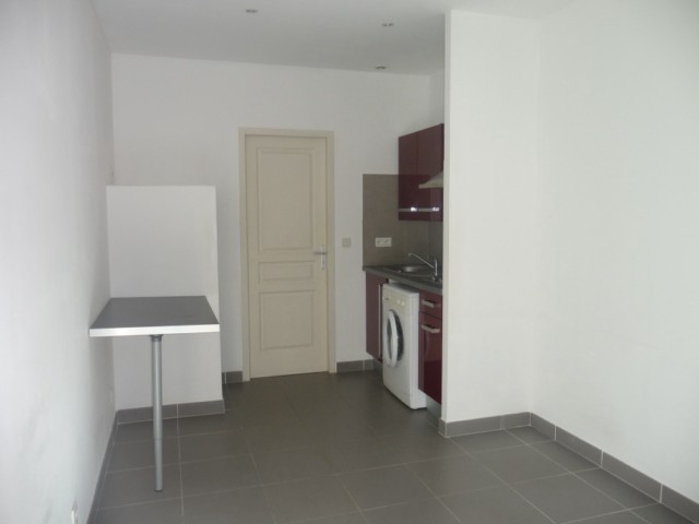 Location Appartement T1 MARSEILLE 4EME BLANCARDE DANS PROPRIETE PRIVEE - 20m² - AU CALME - CLIMATISATION REVERSIBLE