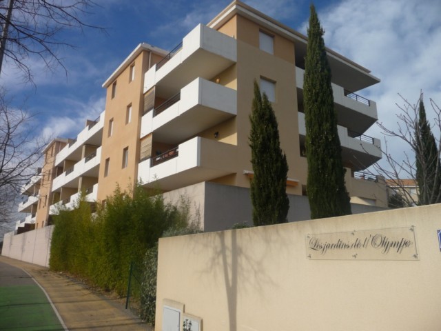 Location Appartement T3 MARSEILLE 13EME TECHNOPOLE CHATEAU GOMBERT DANS RESIDENCE FERMEE - 1ER ETAGE - ASC - TERRASSE - BOX - PARKING