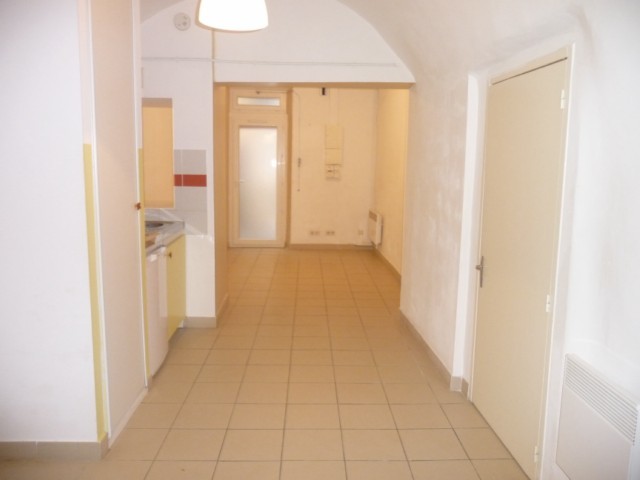 Location Appartement T1 ALLAUCH VILLAGE STUDIO REFAIT A NEUF - PROXIMITE COMMODITES - AU CALME
