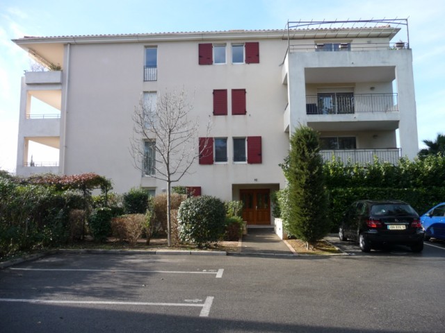 Location Appartement T3 MARSEILLE  13EME TECHNOPOLE CHATEAU GOMBERT DANS RESIDENCE FERMEE RECENTE - 2EME ETAGE - ASC - TERRASSE 14m² - GARAGE - PLACE DE PARKING