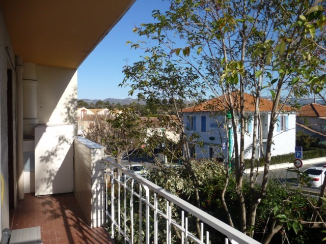 Location Appartement T3 ALLAUCH LA POUNCHE DANS PETIT IMMEUBLE - 1ER ETAGE - PROX. COMMERCES COMMODITES - CAVE