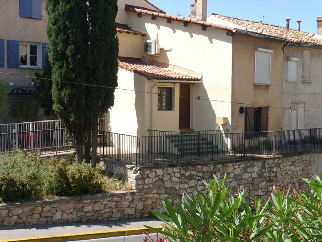 Location Appartement T4 MARSEILLE 13EME CHATEAU GOMBERT A LOUER - DANS MAISON DE VILLAGE - A PROXIMITE TOUTES COMMODITES