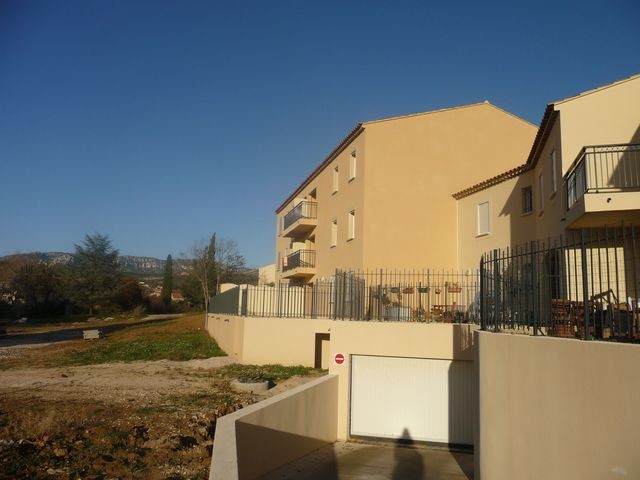Location BOX FERME ALLAUCH LA VERTE A LOUER - DANS RESIDENCE FERMEE - BOX FERME EN SOUS SOL