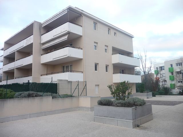Location Appartement T2 MARSEILLE 13EME TECHNOPOLE CHATEAU GOMBERT A LA LOCATION - RESIDENCE FERMEE RECENTE - 2EME ETAGE - ASCENSEUR - TERRASSE - GARAGE - PARKING