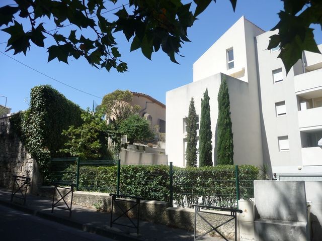Location Appartement T3 MARSEILLE 13EME AU COEUR DU VILLAGE DE CHATEAU GOMBERT A LOUER - RESIDENCE FERMEE RECENTE - DUPLEX - 3EME ET DERNIER ETAGE AVEC ASCENSEUR - TERRASSE - GARAGE