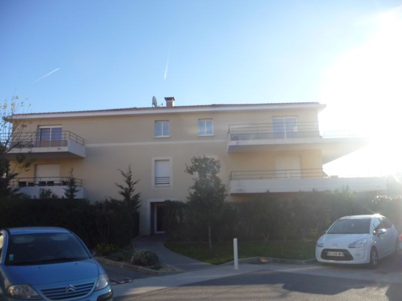 Location Appartement T2 MARSEILLE 13EME LES OLIVES - A LA LOCATION - RESIDENCE RECENTE FERMEE - AU CALME - 2EME ET DERNIER ETAGE - ASC - TERRASSE - GARAGE DOUBLE