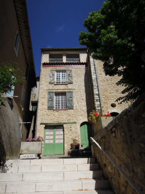 Vente Appartement T3 AIGUINES 83 DUPLEX A RENOVER PROXIMITE LAC STE CROIX