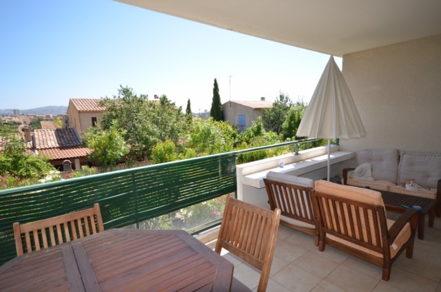 Vente Appartement T4 MARSEILLE 13EME TECHNOPOLE CHATEAU GOMBERT DANS RESIDENCE FERMEE - 1 ER ETAGE - ASC - TERRASSE - GARAGE - PARKING