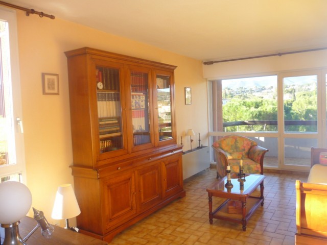 Vente Appartement T3 PLAN DE CUQUES AU COEUR DU VILLAGE - 3EME ETAGE - ASCENSEUR - BALCON