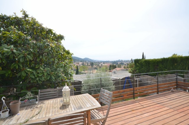 Vente VILLA T4 ALLAUCH DANS LOTISSEMENT PROCHE DU VILLAGE DU LOGIS NEUF - TERRASSE - JARDINET - PROX. TT COMMODITES