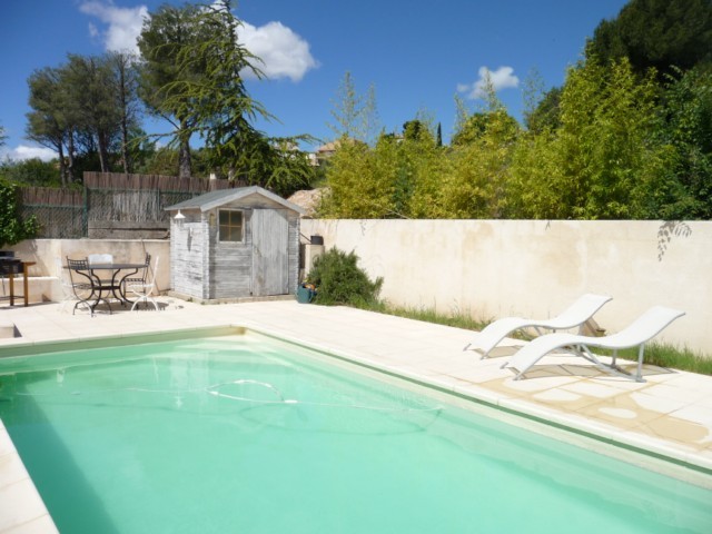 Vente VILLA T4/5 PLAN DE CUQUES DANS SECTEUR PAVILLONNAIRE - 132m² UTILISABLES - 550m² DE TERRAIN AVEC PISCINE