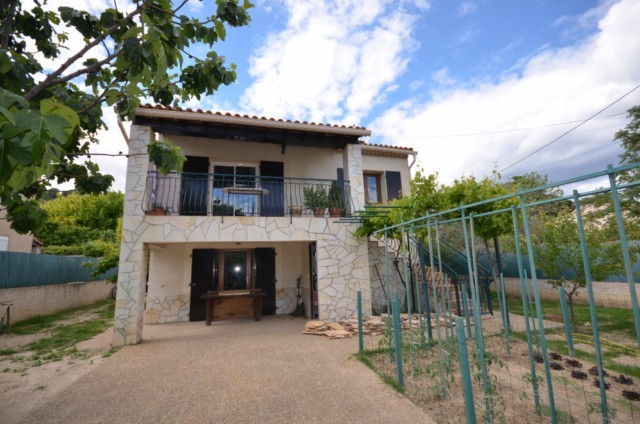 Vente VILLA T6 MARSEILLE 13EME CHATEAU GOMBERT DANS SECTEUR RESIDENTIEL - 360m² DE TERRAIN ARBORE - POSSIBILITE 2 APPARTEMENTS - ANNEXE 20m²