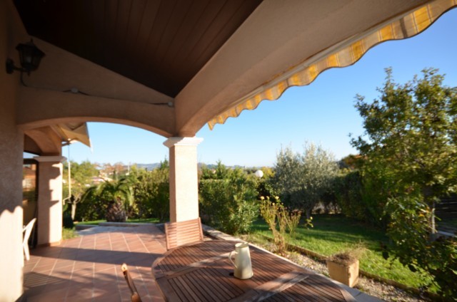 Vente VILLA T4 MARSEILLE 13013 CHATEAU GOMBERT A L'ACHAT - LOTISSEMENT FERME AU CALME -  PISCINE - GARAGE - BELLES PRESTATIONS