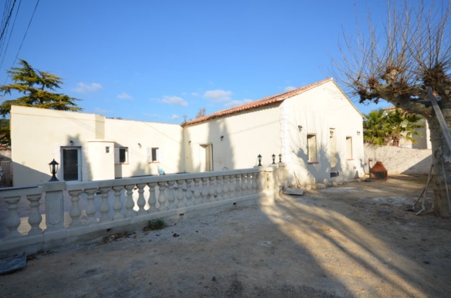 Vente VILLA T5 + T2 MARSEILLE 13013 CHATEAU GOMBERT A VENDRE - ENTIEREMENT RENOVEE - PISCINE - AU CALME