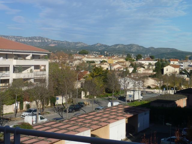 Vente Appartement T2 MARSEILLE 13EME TECHNOPOLE CHATEAU GOMBERT A LA VENTE - RESIDENCE FERMEE RECENTE AVEC PISCINE - 3EME ET DERNIER ETAGE - ASC - TERRASSE - PARKING