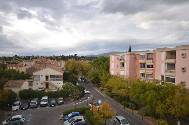 Vente Appartement T5/6 PLAN DE CUQUES A LA VENTE - DUPLEX - 4EME/5EME ETAGE - 2 TERRASSES - GARAGE - PROXIMITE TOUTES COMMODITES