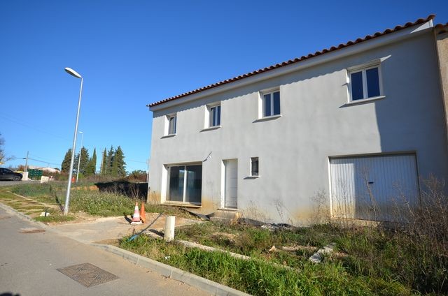 Vente VILLA NEUVE T5 TOURVES 83170 A PROXIMITE ST MAXIMIN A LA VENTE - PETIT LOTISSEMENT RECENT (2014) - 