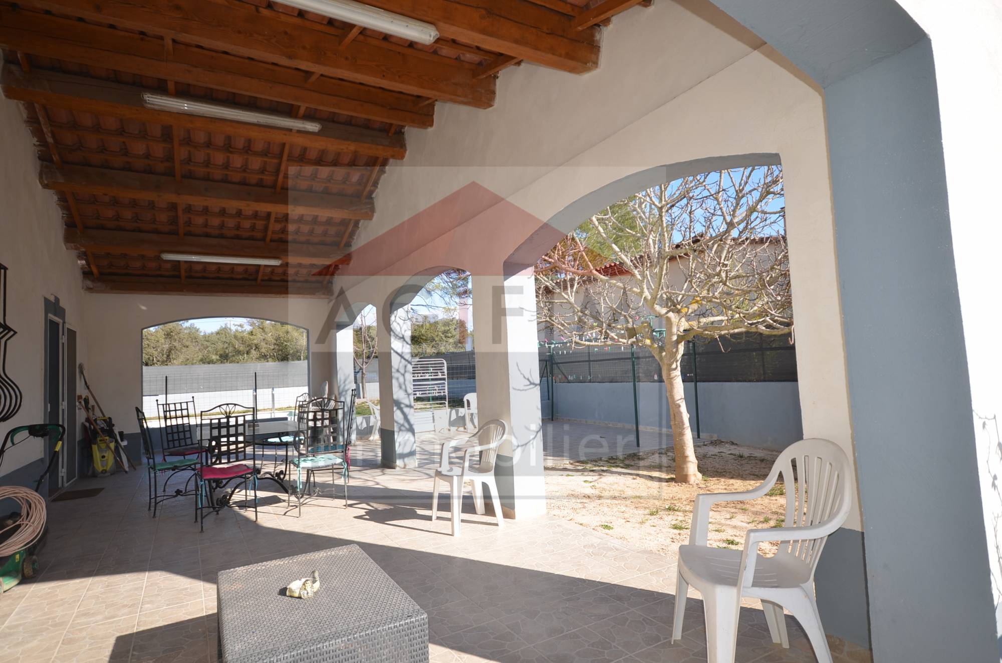 Vente BELLE VILLA PROVENCALE (2 LOGEMENTS INDÉPENDANTS) T8 FOX-AMPHOUX 