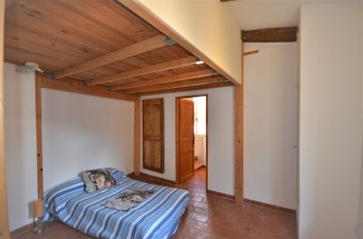 Vente Vente maison de village T4  sur 4 niveau avec cave voutée  à Aups