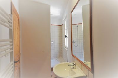 Vente Vente maison de village T4  sur 4 niveau avec cave voutée  à Aups