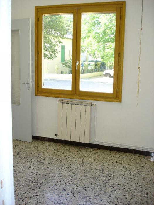 Location villa t2 plan de cuques 13380 13
