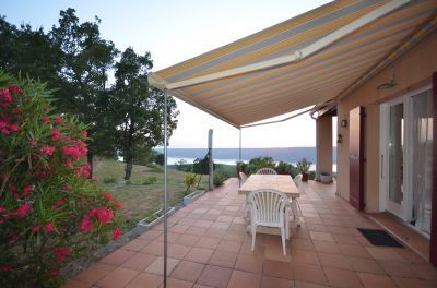Vente PROPRIETE AIGUINES - VUE IMPRENABLE SUR LE LAC... T4 AIGUINES