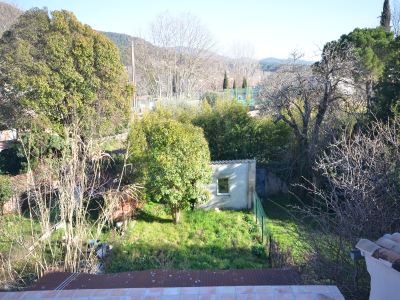 Location APPARTEMENT T4 AUPS APPARTEMENT REFAIT A NEUF