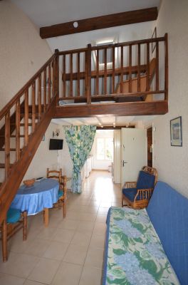 Vente  APPARTEMENT T2 - 5MN À PIED DES PLAGES ET COMMERCES  LES SALLES SUR VERDON
