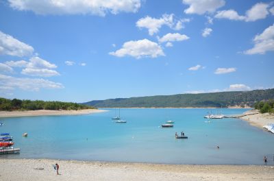 Vente  APPARTEMENT T2 - 5MN À PIED DES PLAGES ET COMMERCES  LES SALLES SUR VERDON