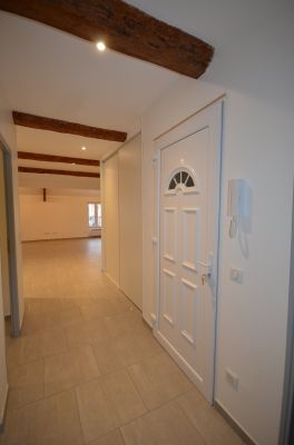 Location APPARTEMENT T3 REFAIT A NEUF AUPS