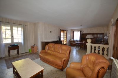 Vente VILLA DE MACON 125 M² HABITABLES AUPS