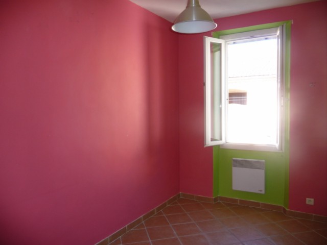 Location Appartement T3/4 MARSEILLE 13013 CHATEAU GOMBERT A LOUER - PROXIMITE COMMODITES - LOGGIA