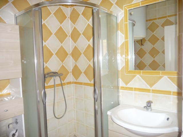 Location Appartement T3/4 MARSEILLE 13013 CHATEAU GOMBERT A LOUER - PROXIMITE COMMODITES - LOGGIA