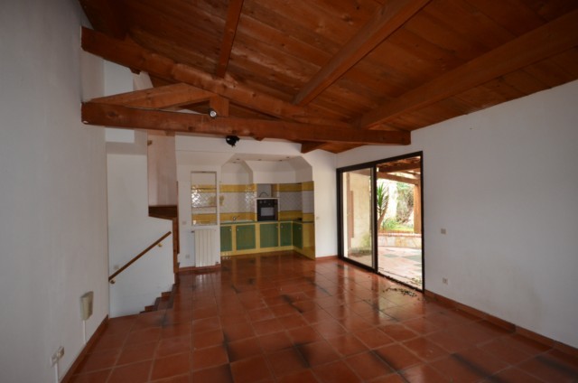 Location VILLA T4 CHATEAU GOMBERT LES MOURETS   600m² DE TERRAIN - TERRASSE - GARAGE 