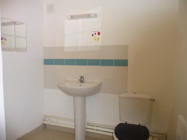 Location Appartement T1 ALLAUCH VILLAGE STUDIO REFAIT A NEUF - PROXIMITE COMMODITES - AU CALME
