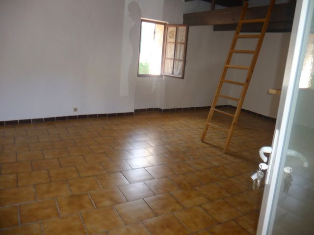 Location Appartement T1 ALLAUCH A LOUER - A PROXIMITE DU VILLAGE - AU CALME