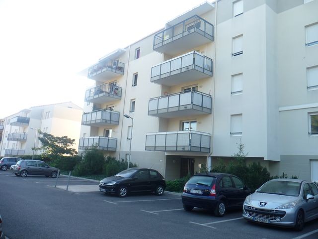 Location Appartement T2 MARSEILLE 13EME LA CROIX ROUGE LIMITE ALLAUCH LA POUNCHE A LA LOCATION - RESIDENCE FERMEE RECENTE AVEC PISCINE - 3EME ETAGE - ASC - TERRASSE - GARAGE DOUBLE